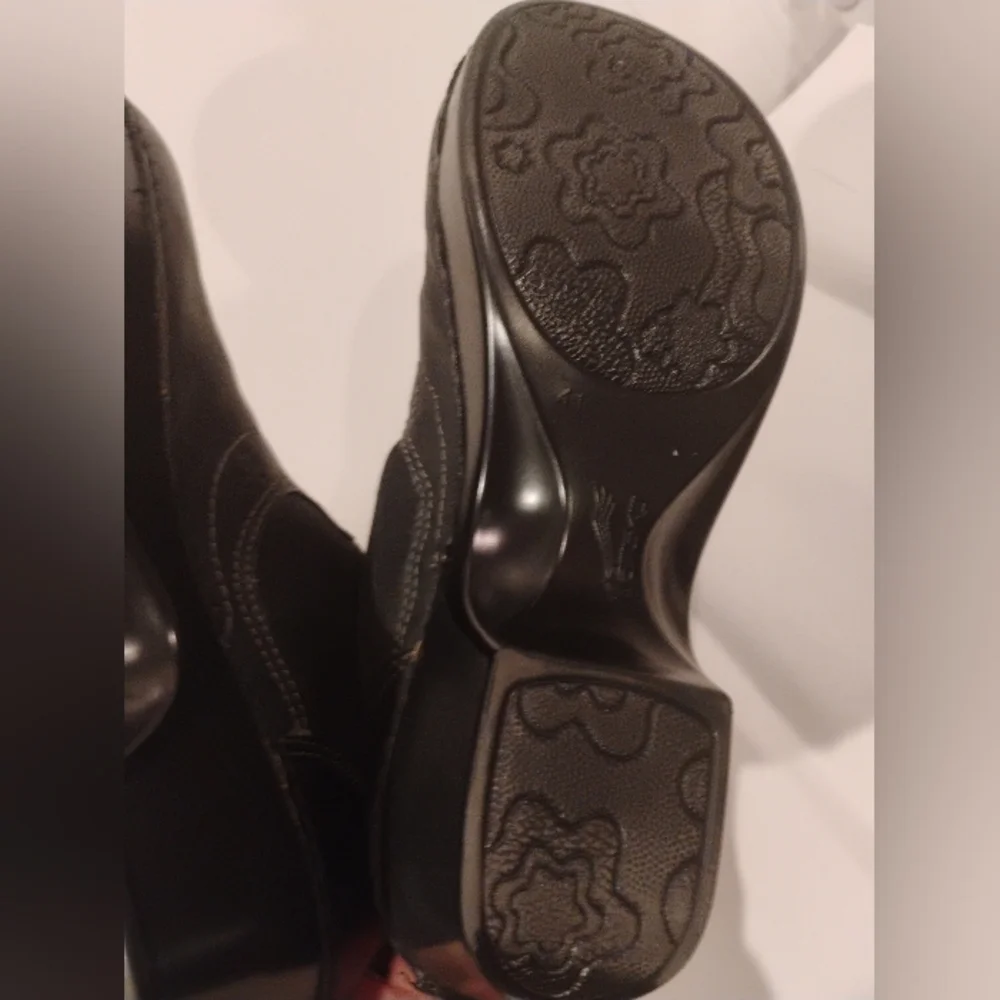 Dansko Women's Black Harper Leather Shearling Ankle Boots Size 41/ US 10.5 -11 - Picture 8 of 9